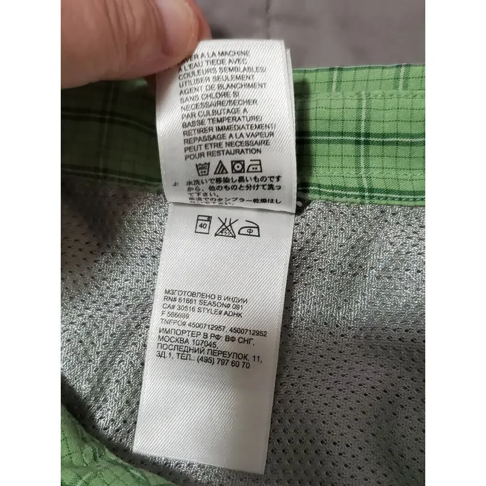 The North Face Mens M Green Plaid Short Sleeve Button Shirt Outdoor Hiking
